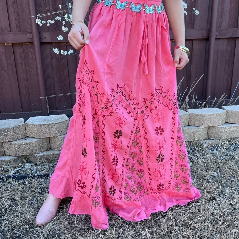 Pink Embroidered Women's Skirt - Picture 1 of 10